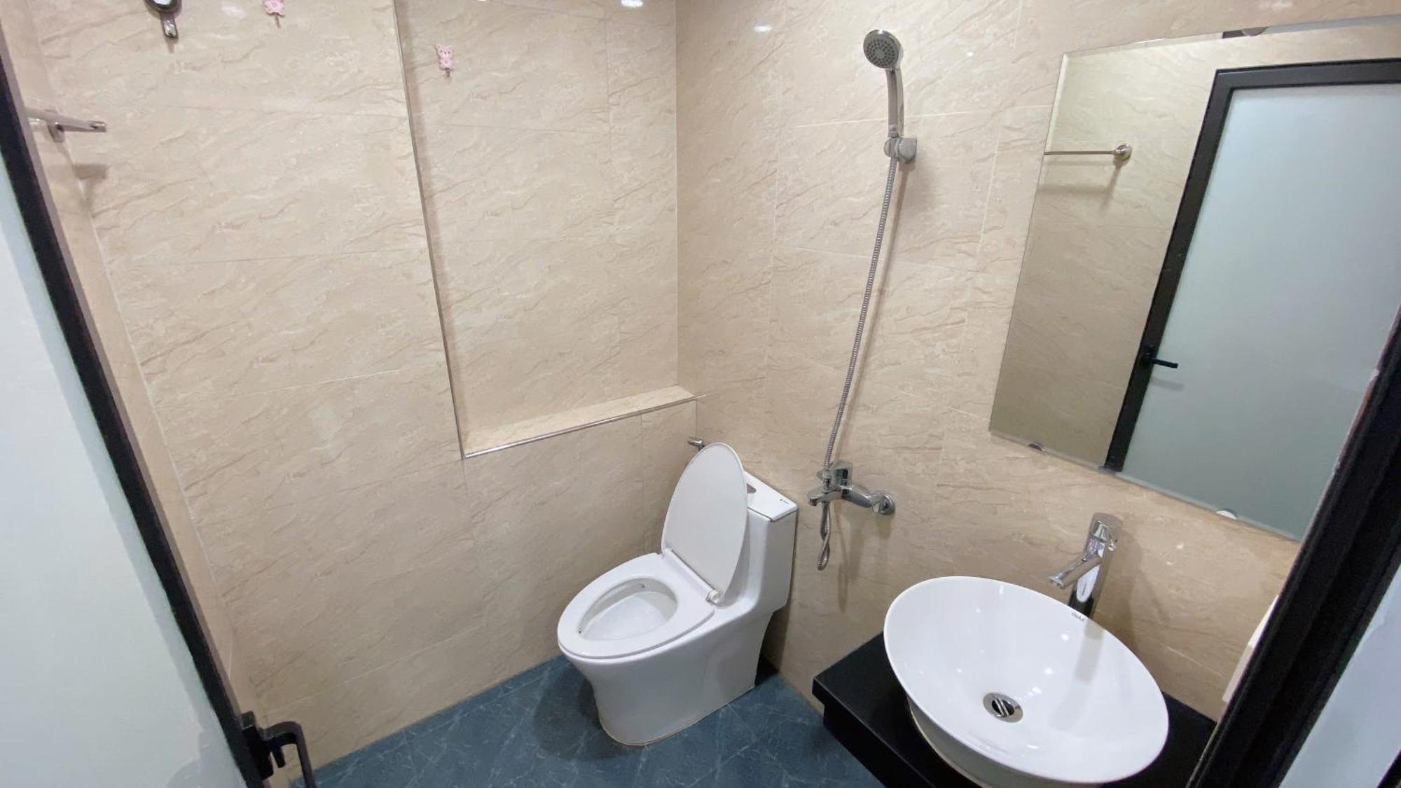 Aparthotel Era Nguyen Khanh Toan