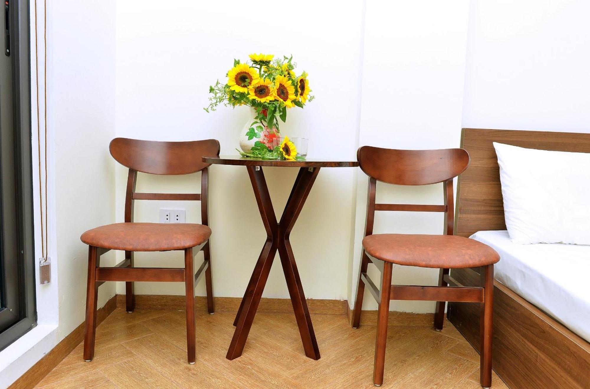 Aparthotel Era Nguyen Khanh Toan Hanoi