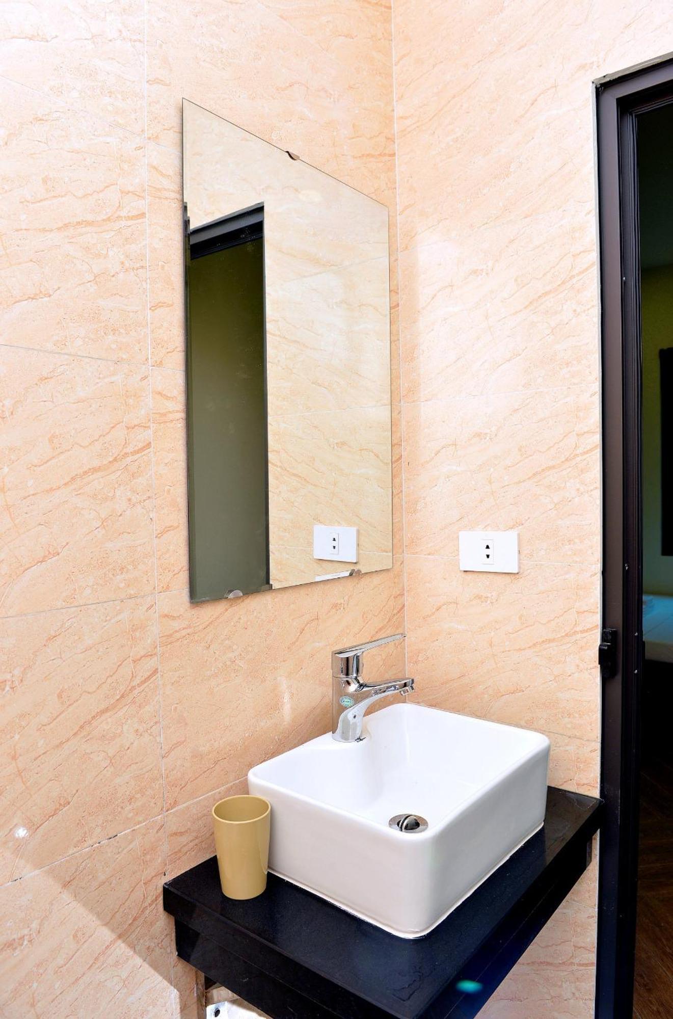 Era Nguyen Khanh Toan Appart hôtel